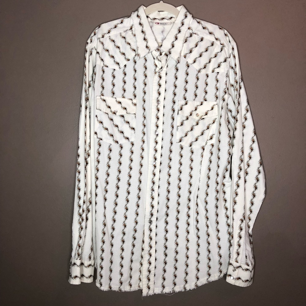 Men’s buckle Button up
